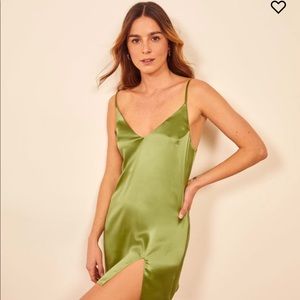 Reformation Ballard dress in avocado XS NWT